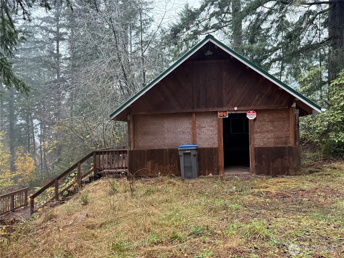 3780 S Mission Road W, Bremerton, WA 98312 - Image #1