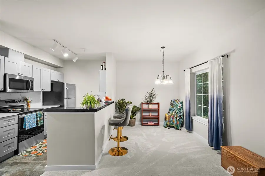 801 Rainer Avenue N #E324, Renton, WA 98057 - Image #2