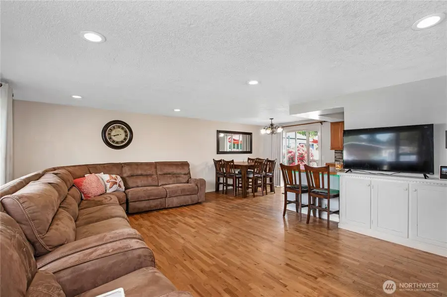 511 Emerson Street Sw, Tumwater, WA 98512 - Image #2