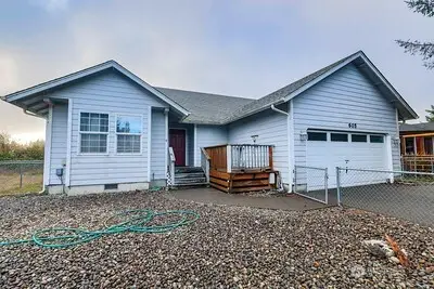 605 E Chance A La Mer Ne, Ocean Shores, WA 98569