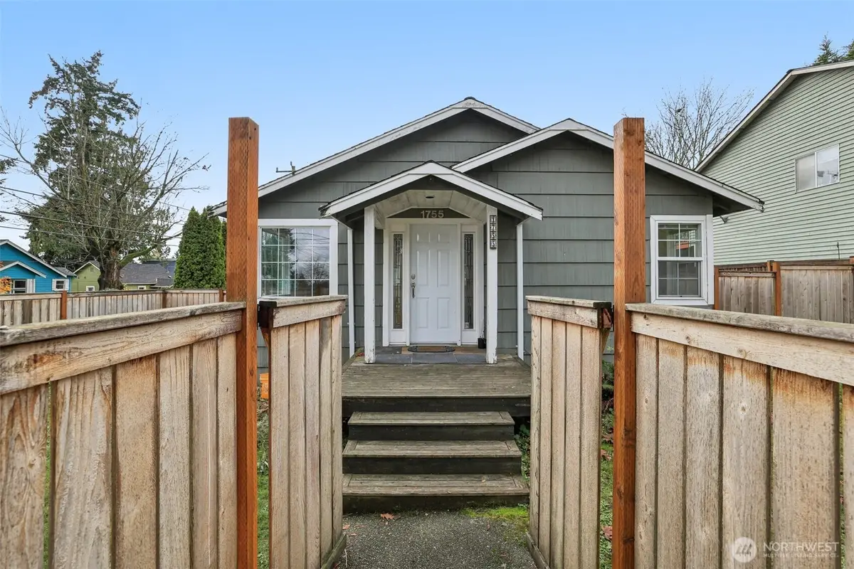 1755 NE 89th Street, Seattle, WA 98115 - Image #1