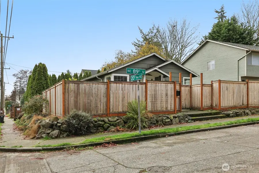 1755 NE 89th Street, Seattle, WA 98115 - Image #2