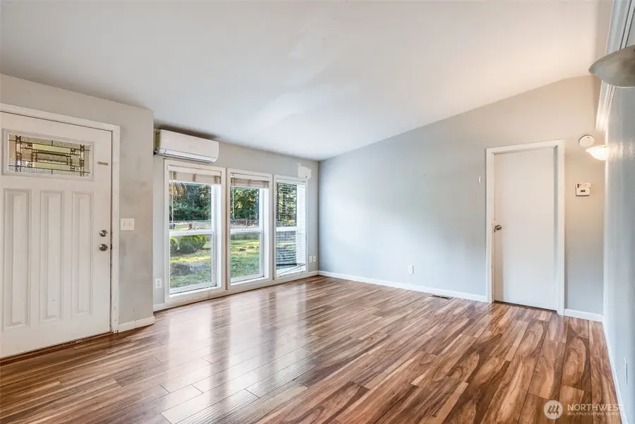 16016 11th Avenue E, Tacoma, WA 98445 - Image #2