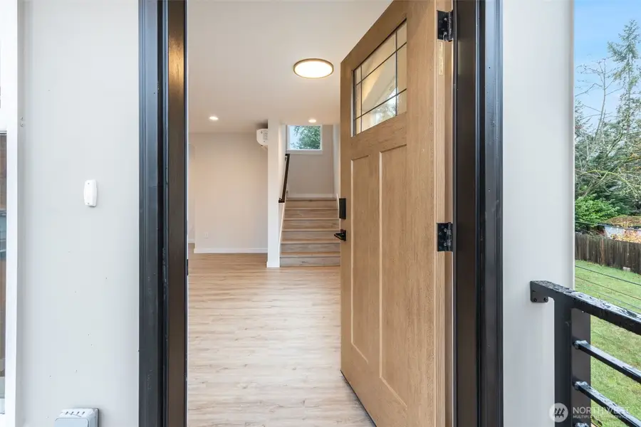 12531 25th Avenue Ne #Unit B, Seattle, WA 98125 - Image #3