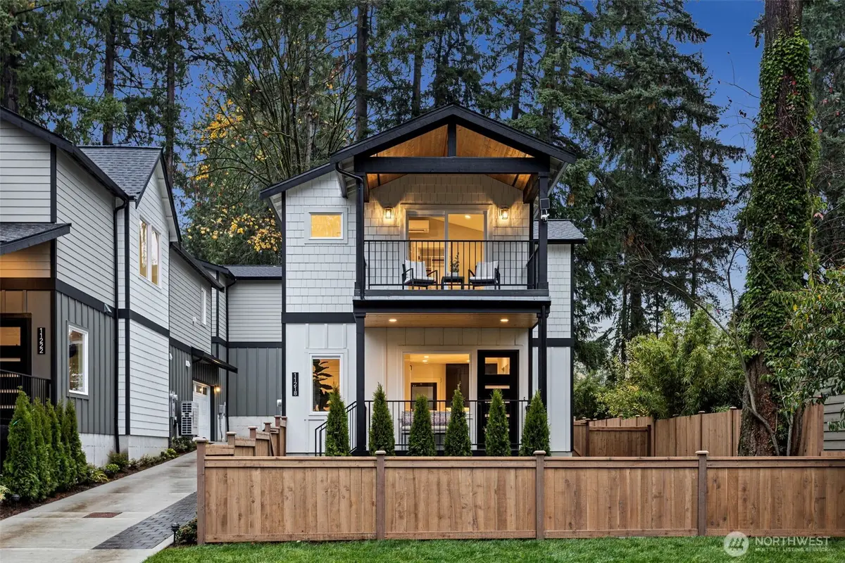11218 115th Place Ne, Kirkland, WA 98033 - Image #1