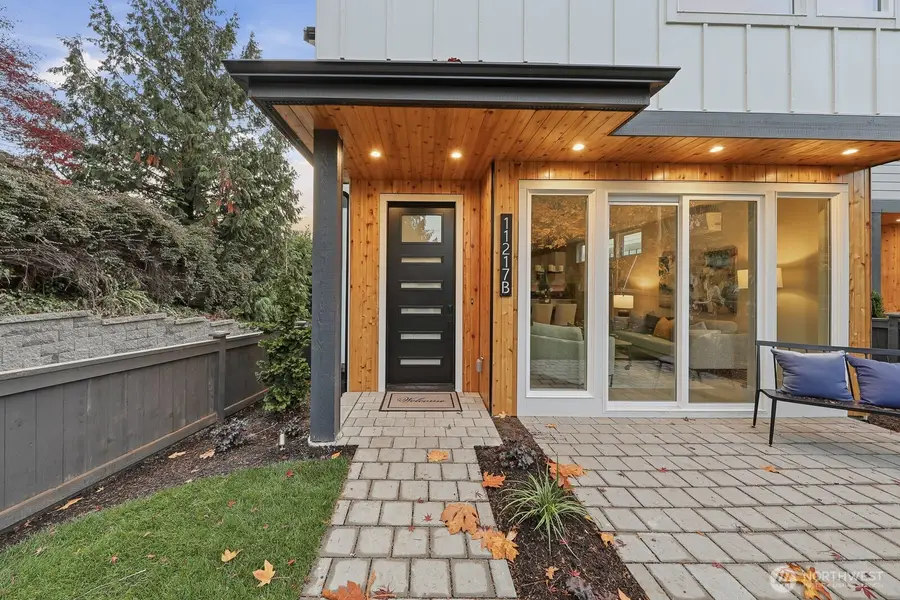 11217 NE 95th Street #B, Kirkland, WA 98033 - Image #3