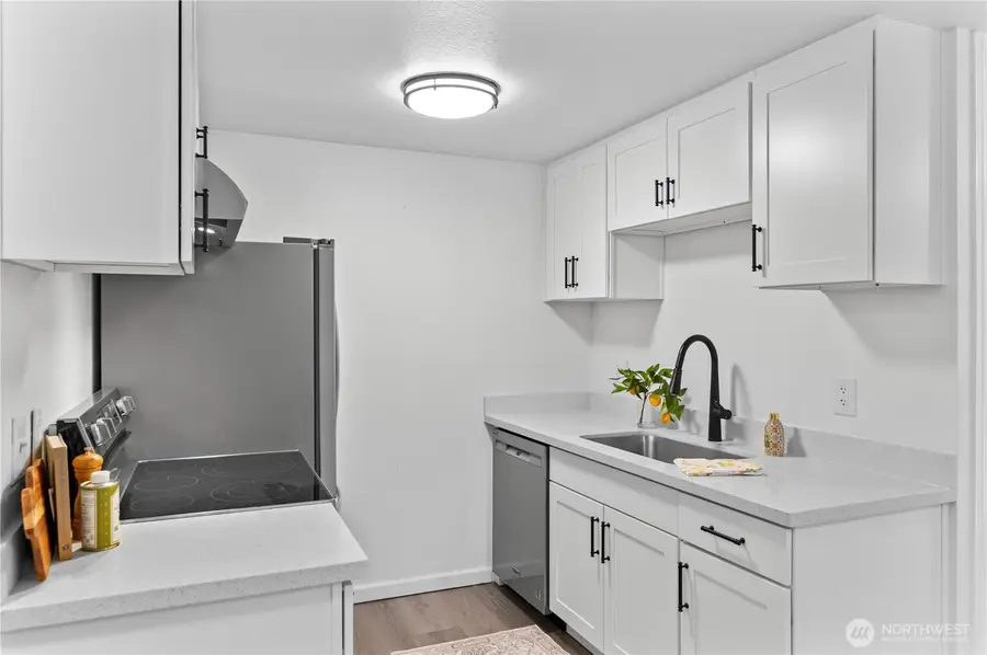 707 N 130th #B204, Seattle, WA 98133 - Image #2