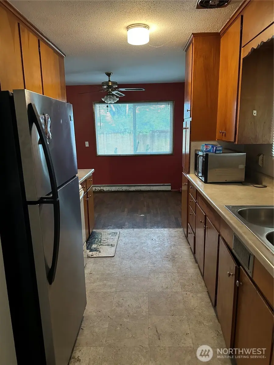 724 Tule Lake Road S, Tacoma, WA 98444 - Image #2