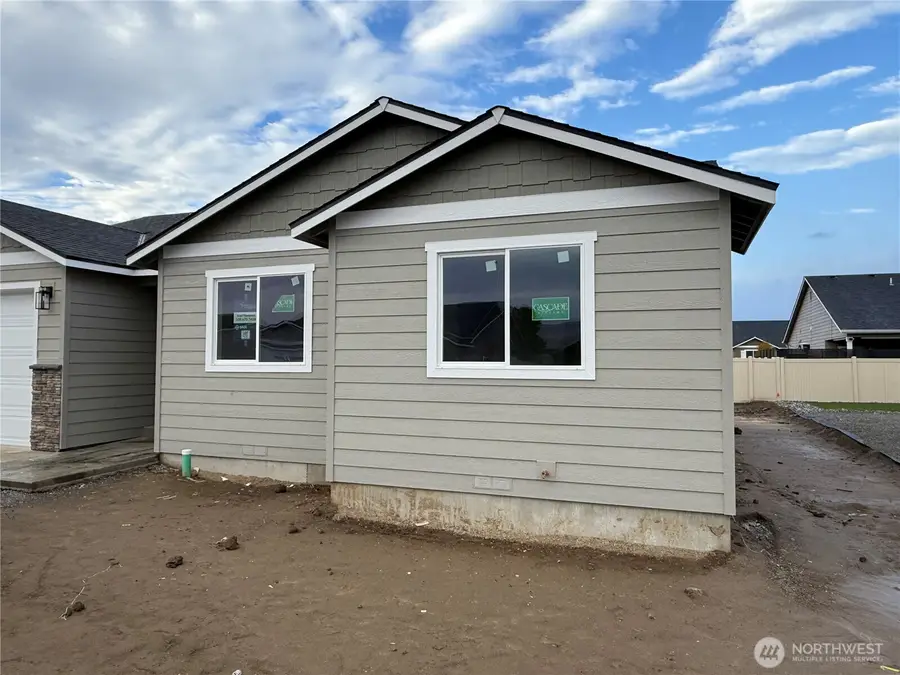 70 Salmon Drive, Wenatchee, WA 98801 - Image #2