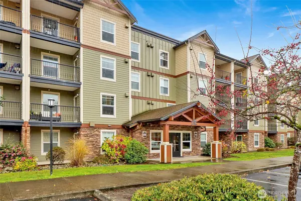 700 32nd Street #A403, Bellingham, WA 98225