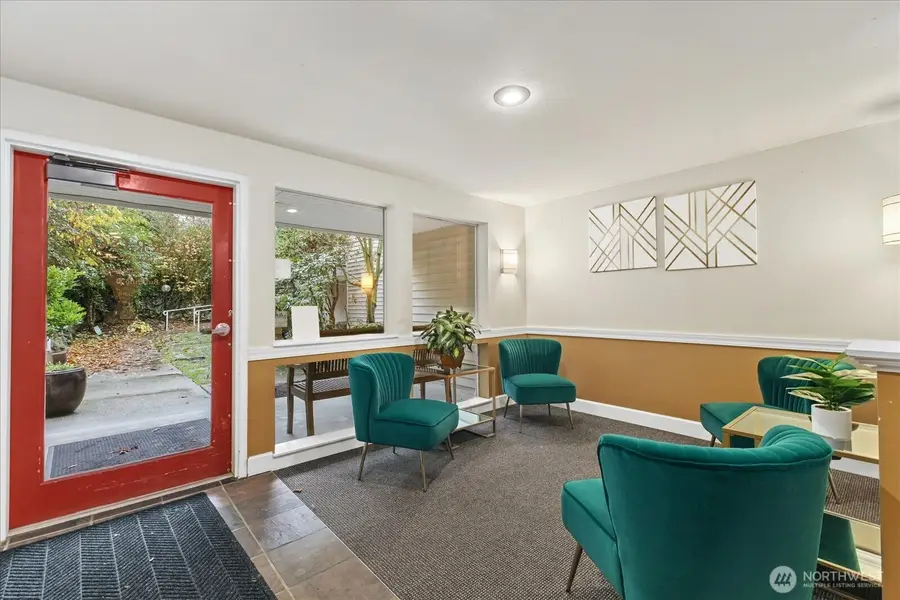 132 NE 95th Street #B309, Seattle, WA 98115 - Image #3