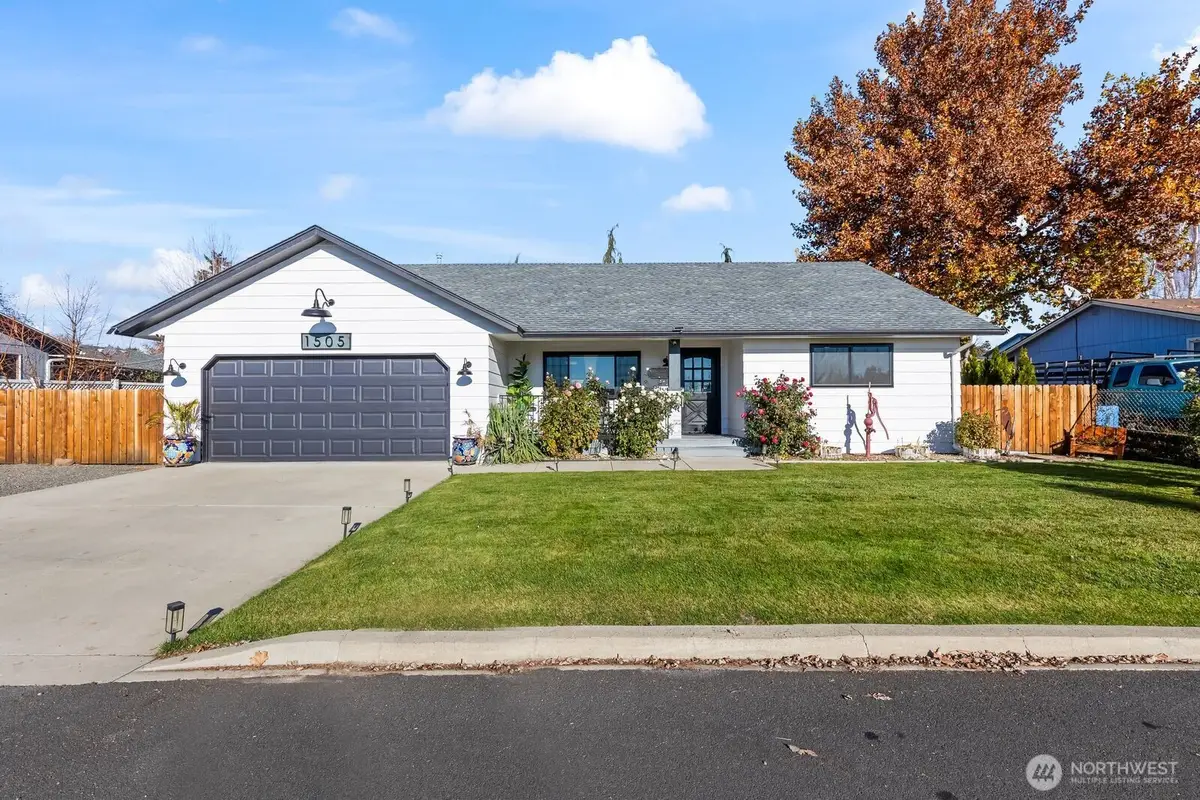1505 Walnut Street, Zillah, WA 98953 - Image #1