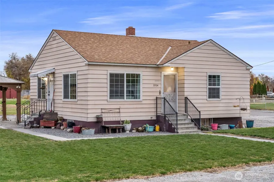 3204 W Yakima Street, Pasco, WA 99301 - Image #2