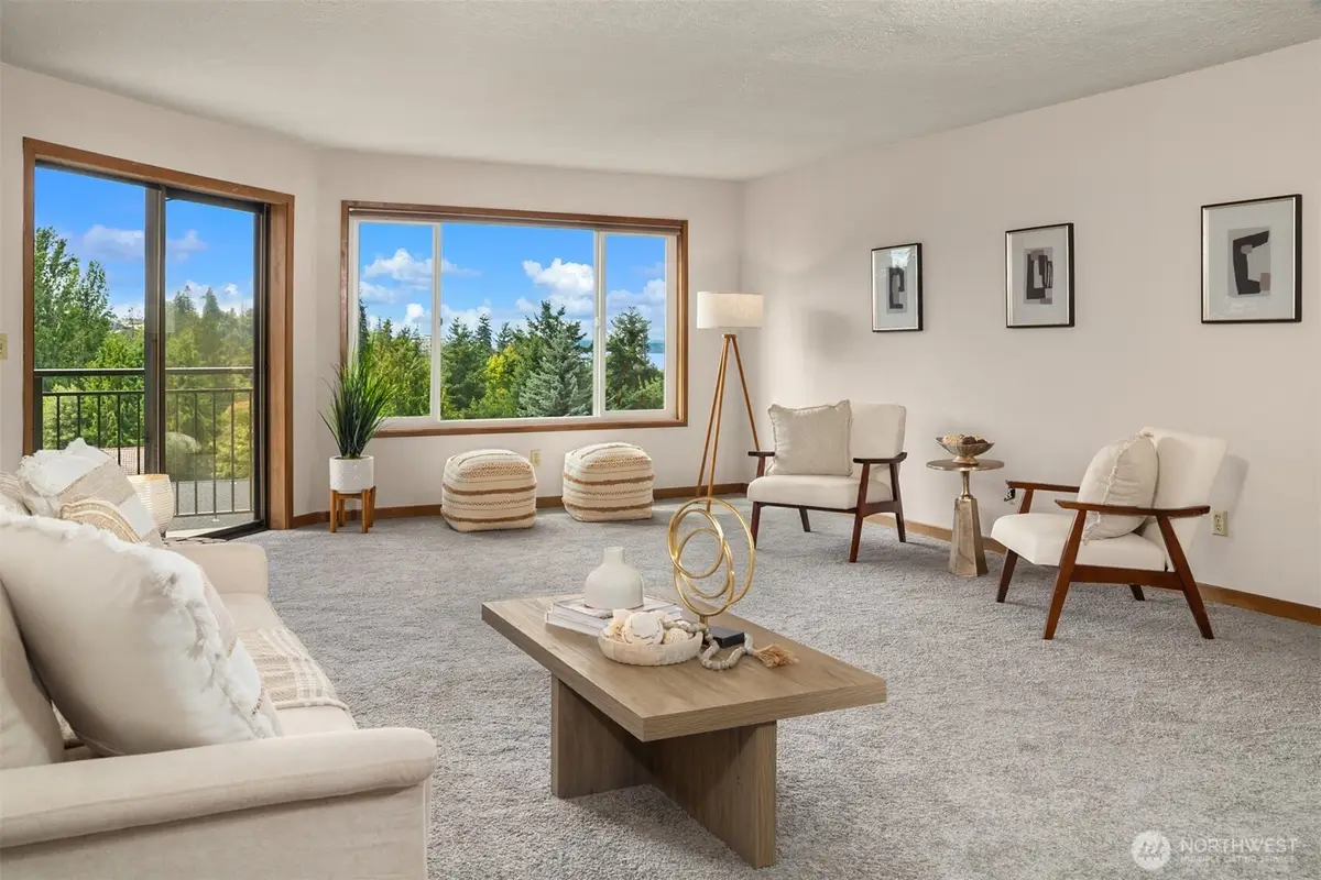 1071 4th Avenue S #302, Edmonds, WA 98020 - Image #1