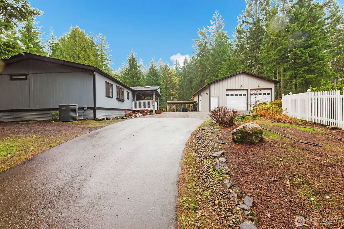 10569 Glenwood Road Sw, Port Orchard, WA 98367 - Image #1