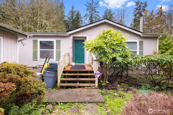 20481 Stephen Drive Ne, Kingston, WA 98346