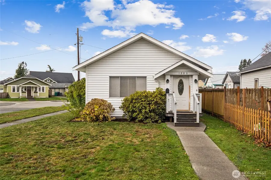 1206 Porter Street, Enumclaw, WA 98022 - Image #2