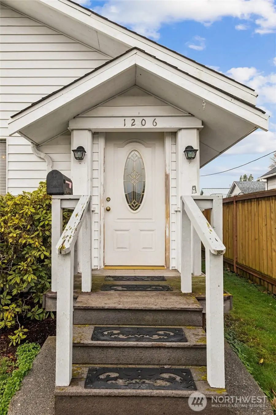 1206 Porter Street, Enumclaw, WA 98022 - Image #3