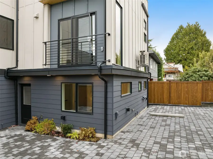315 NW 86th Street #B, Seattle, WA 98117 - Image #2