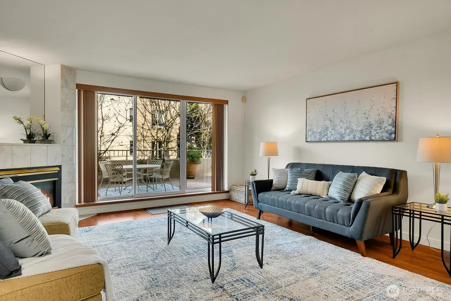 619 5th Avenue W #203, Seattle, WA 98119 - Image #2