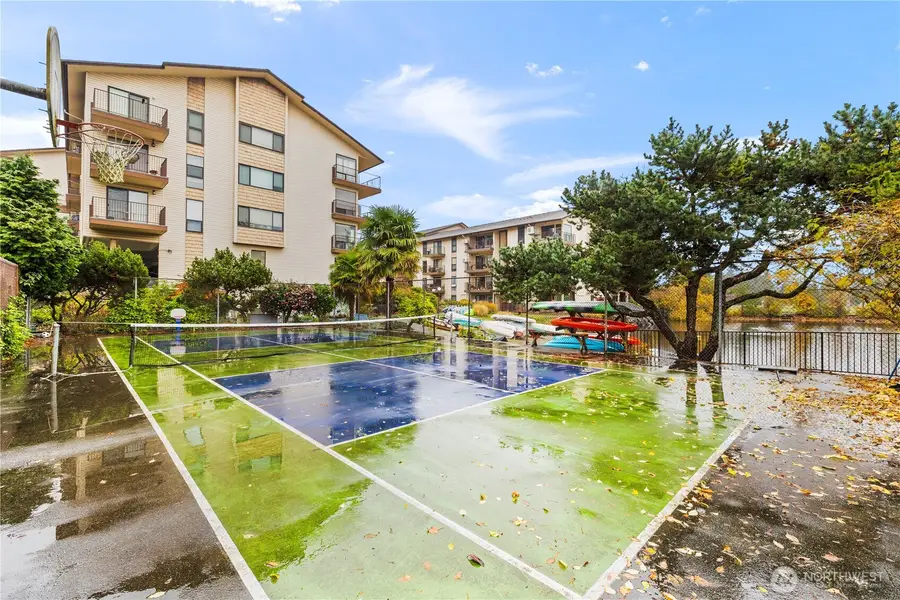 13229 Linden Avenue N #B306, Seattle, WA 98133 - Image #2