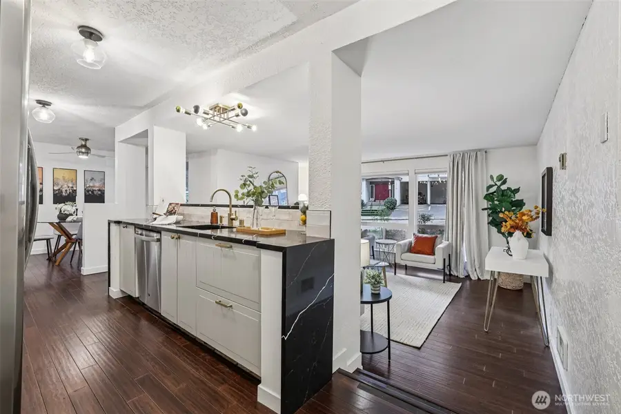 3700 26th Place W #203, Seattle, WA 98199 - Image #3