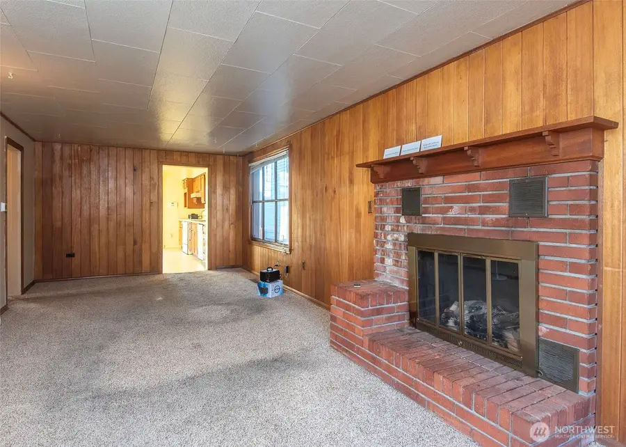 747 N 78th Street, Seattle, WA 98103 - Image #2