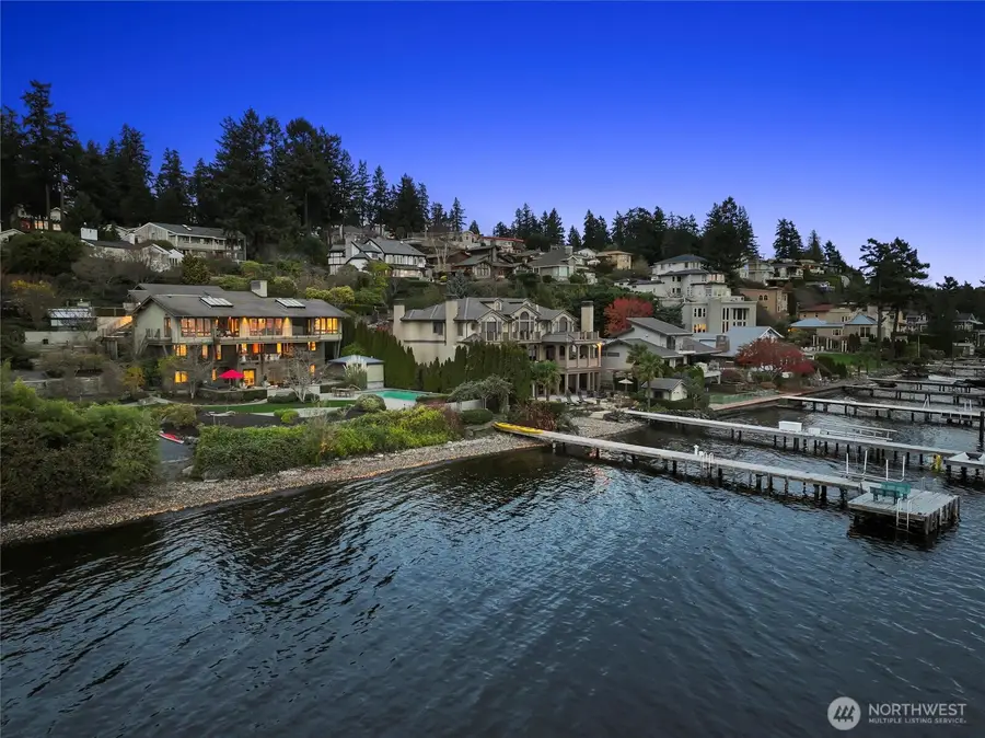 11122 79th Place Ne, Kirkland, WA 98034 - Image #2
