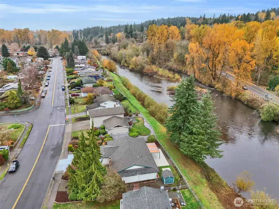 1808 Riverview Drive Ne, Auburn, WA 98002 - Image #2