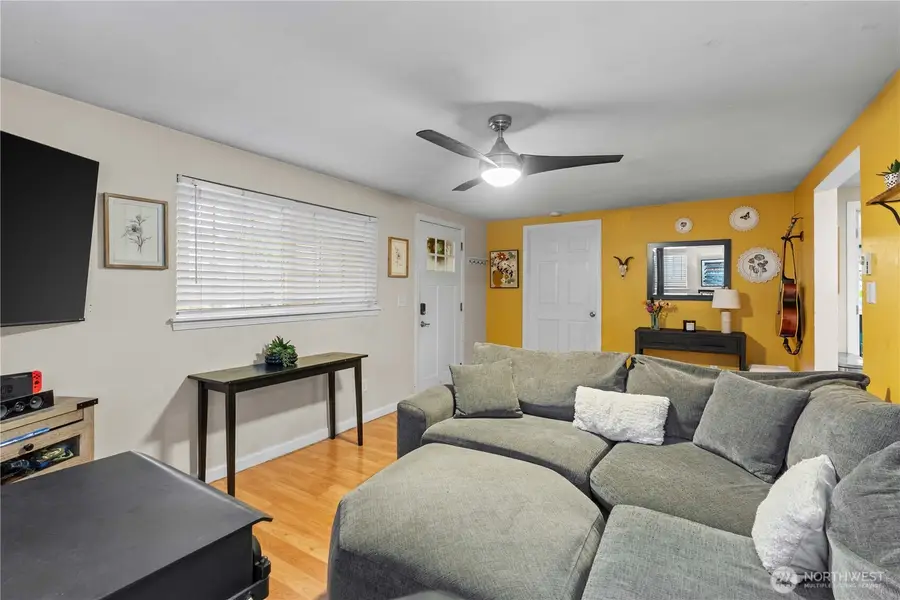 613 E 57th Street, Tacoma, WA 98404 - Image #3