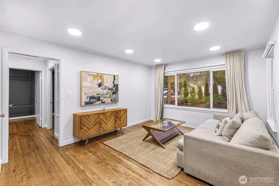 16040 26th Avenue Ne, Shoreline, WA 98155 - Image #3