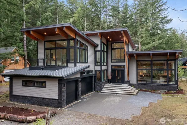 62315 Mountain Beaver Way E, Greenwater, WA 98022