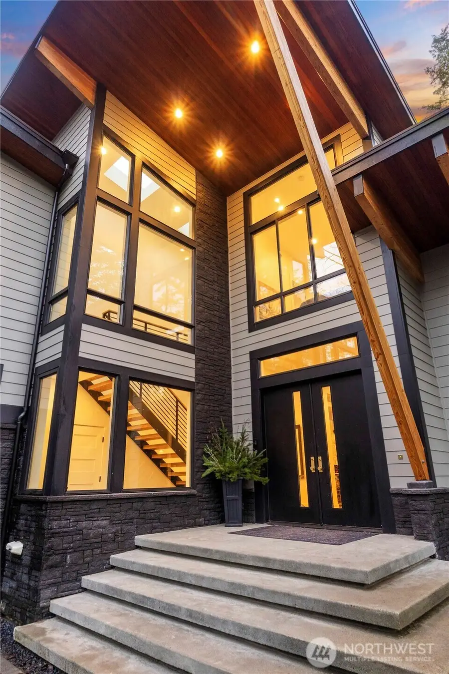 62315 Mountain Beaver Way E, Greenwater, WA 98022 - Image #2