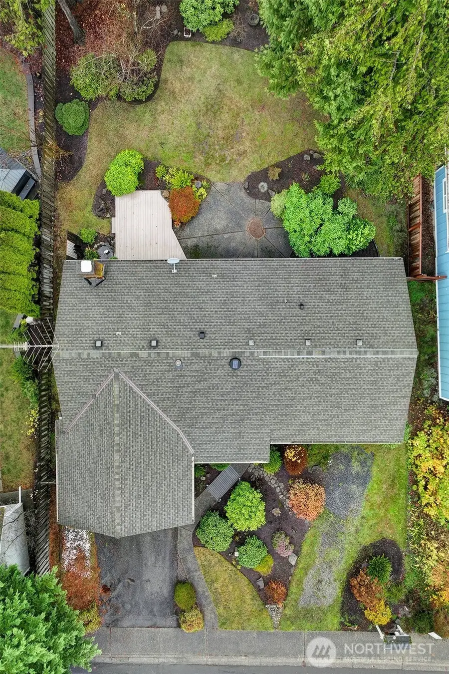 8810 NE 138th Street, Kirkland, WA 98034 - Image #2