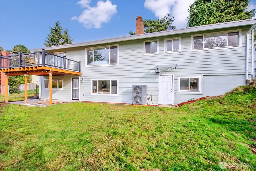 8305 Duncan Ave S, Seattle, WA 98118 - Image #2