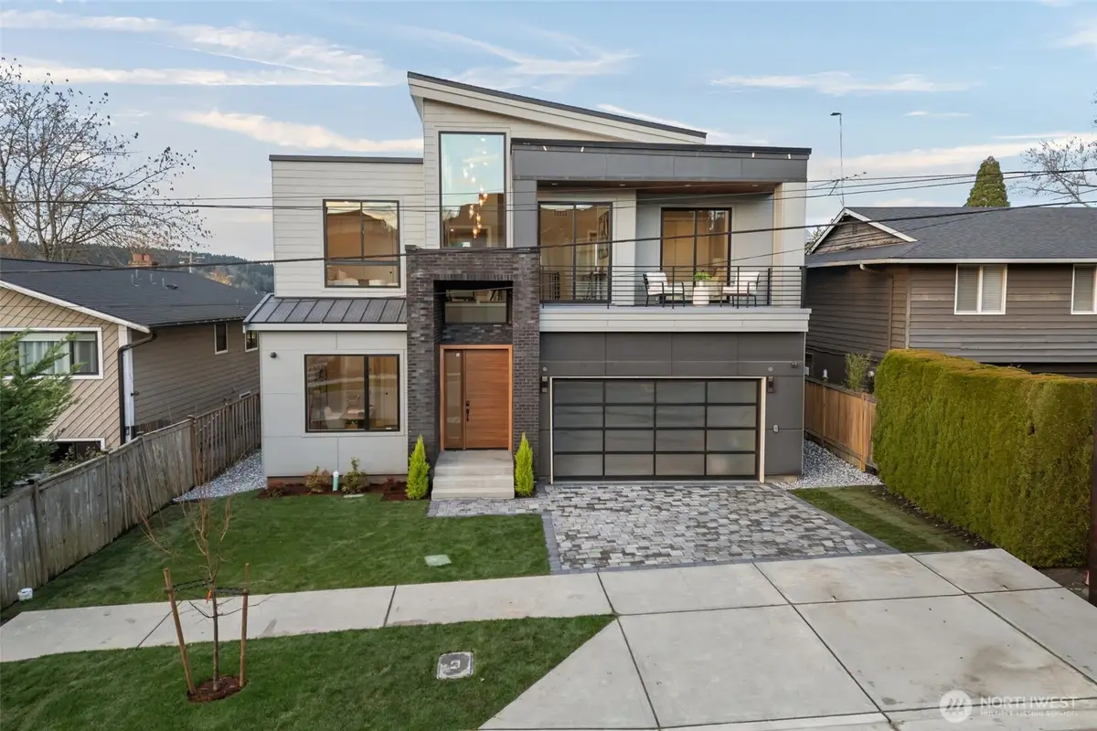 904 N 33rd Place, Renton, WA 98056 - Image #1