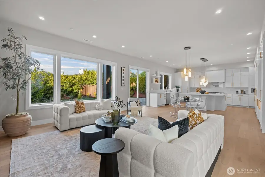 904 N 33rd Place, Renton, WA 98056 - Image #3