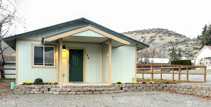 129 Cedar Street N, Omak, WA 98841 - Image #2