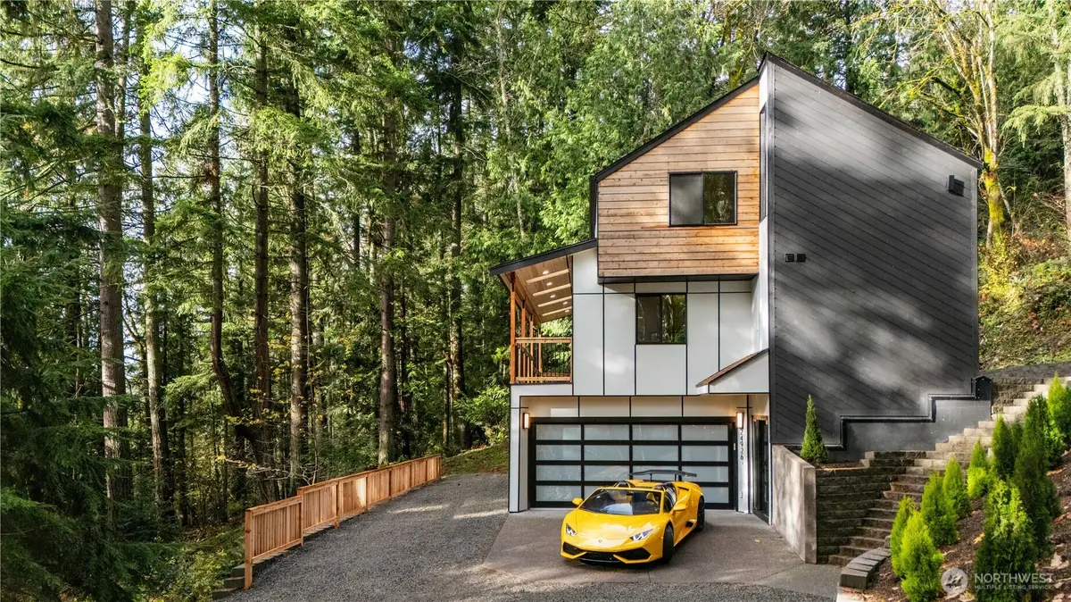 24926 SE Mirrormont Boulevard, Issaquah, WA 98027 - Image #1