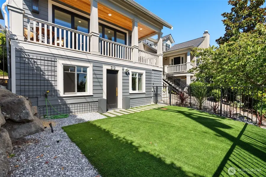312 Prospect Street, Seattle, WA 98109 - Image #2