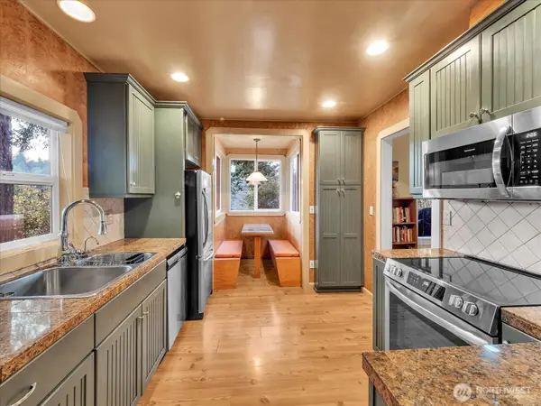 10314 20th Avenue Ne, Seattle, WA 98125