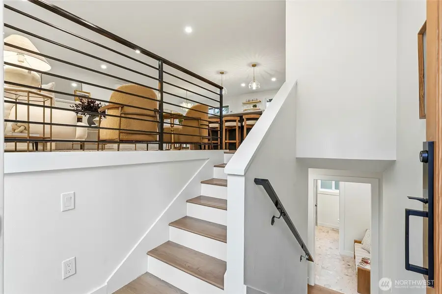 13032 27th Avenue Ne, Seattle, WA 98125 - Image #3