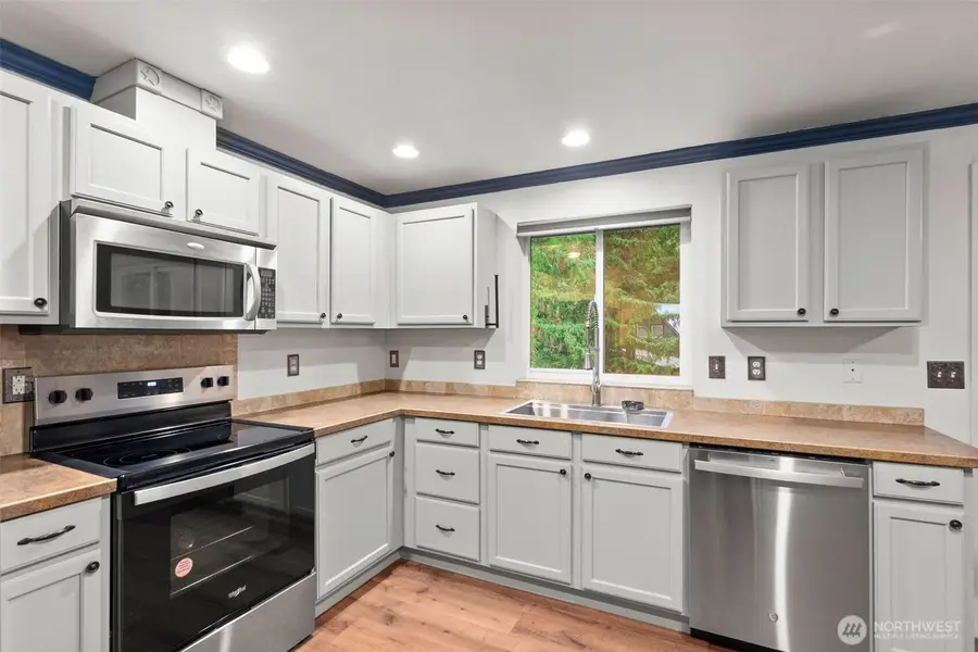 22634 Brookside Court Se, Yelm, WA 98597 - Image #3