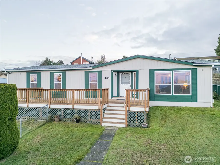 1124 Olympus Avenue, Port Angeles, WA 98362 - Image #2