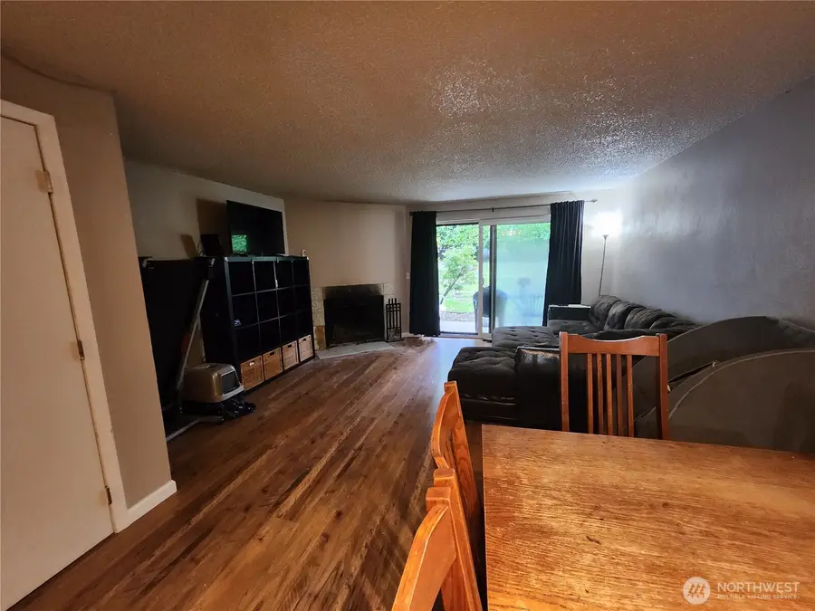 2019 SW 318 Place #4C, Federal Way, WA 98023 - Image #2