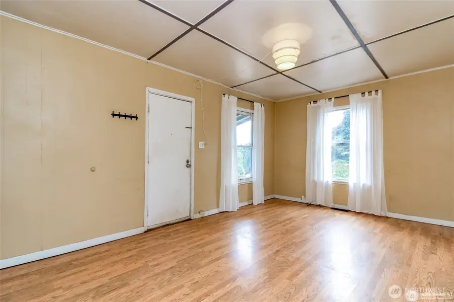 1551 N Callow Avenue, Bremerton, WA 98312 - Image #2