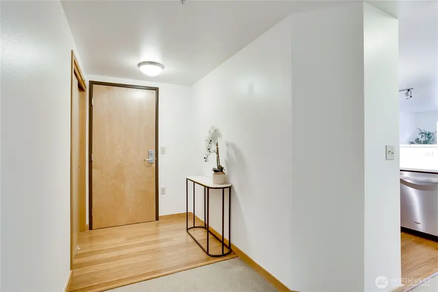 827 Hiawatha Place S #308, Seattle, WA 98144 - Image #3