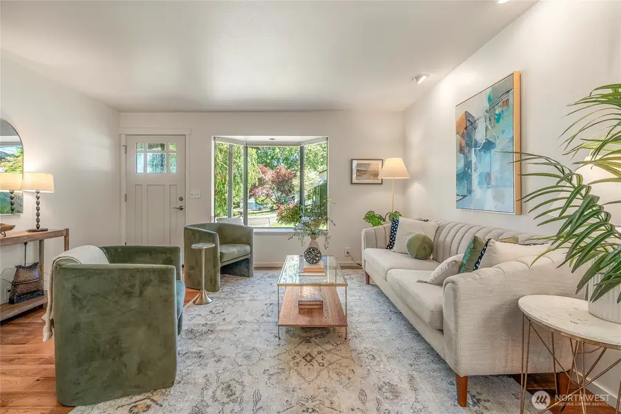 11627 NE 75th Street, Kirkland, WA 98033 - Image #2