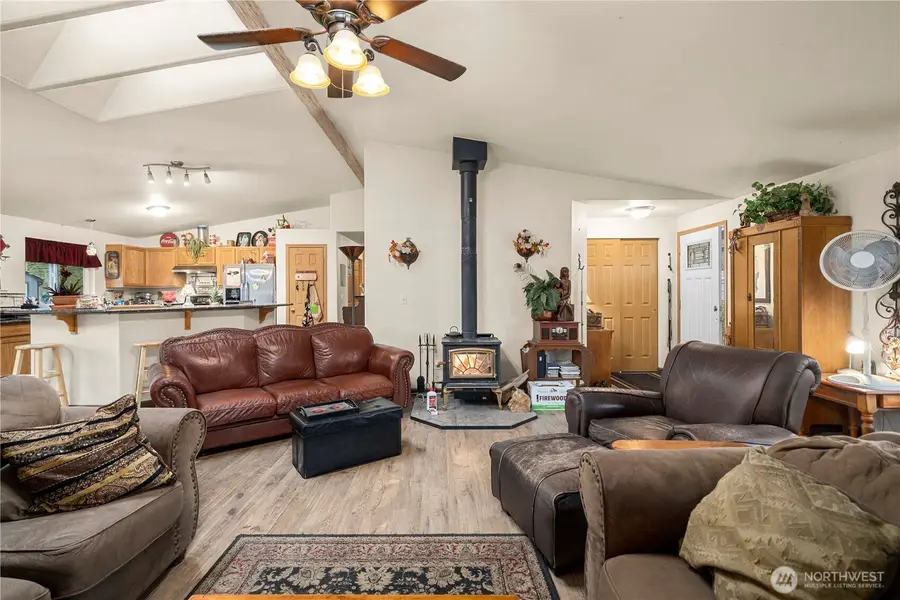 14435 Vail Cut Off Road Se, Rainier, WA 98576 - Image #3