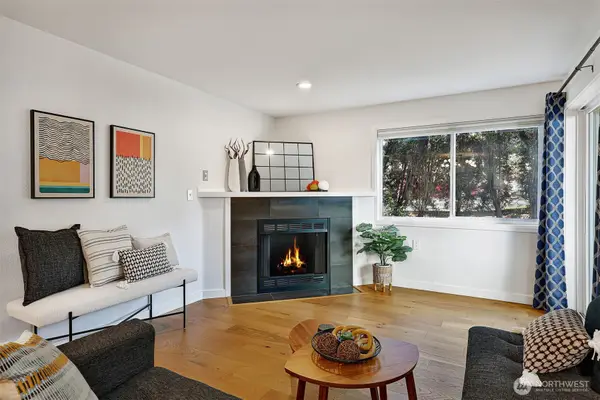 2512 E Madison Street #401, Seattle, WA 98112